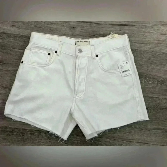 We The Free Pants - We the Free White Denim Jean Shorts NWT Size 27